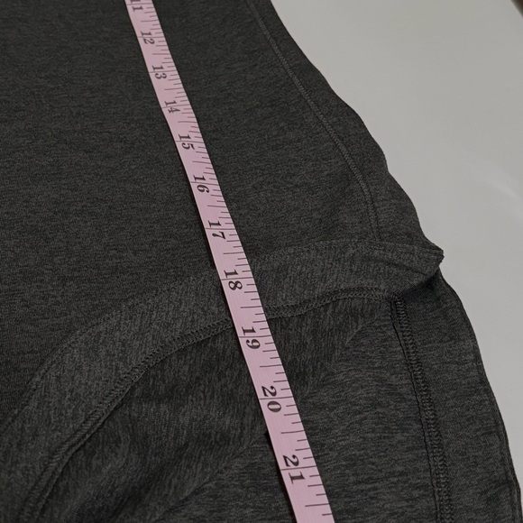 Athleta Charcoal Heather Long Sleeve Top - Style: The Uptempo & Thumbholes B10 - Picture 8 of 10